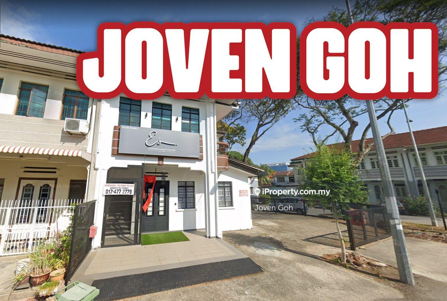 Corner Unit 3,500sf w/ Spacious Land Well Maintained Conditon 
