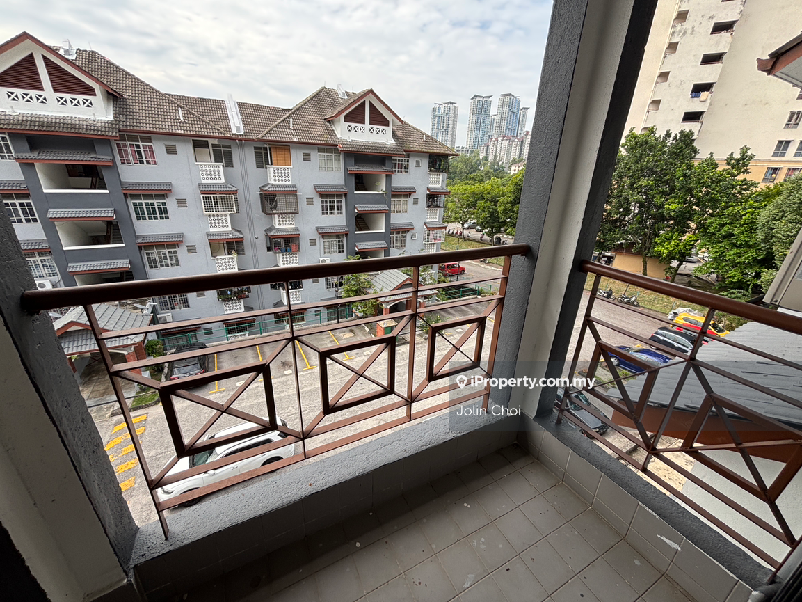 Kesuma apartment Kinrara puchong high floor