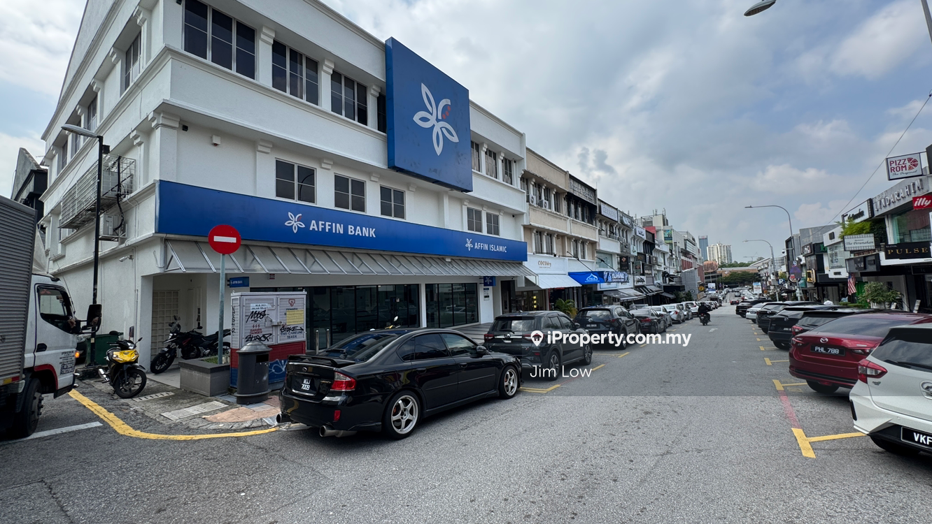 Bangsar , Jalan Telawi , High Traffic Jalan , Facing Village Mall