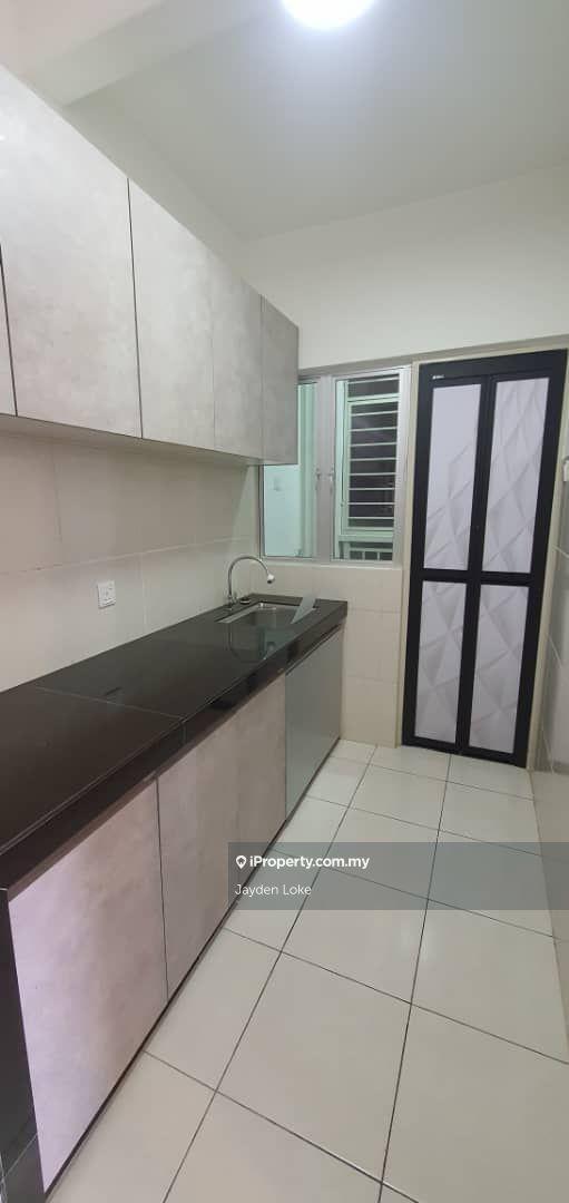 3r2b1cp, partially furnished for rent