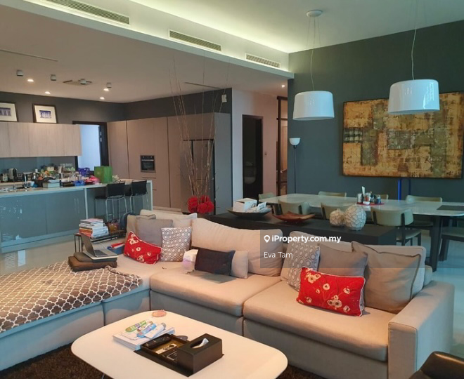 Prime Location, Great Amenities & Well-Kept