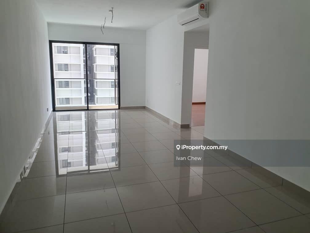 Akasa condo facing swimming pool 