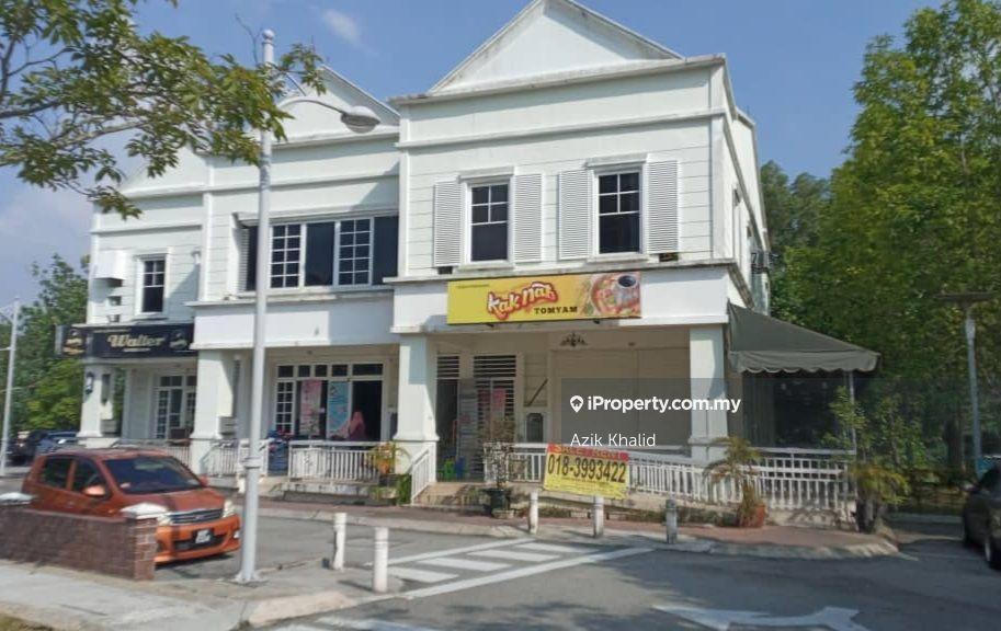 Corner 2 storey shop presint 18 putrajaya freehold