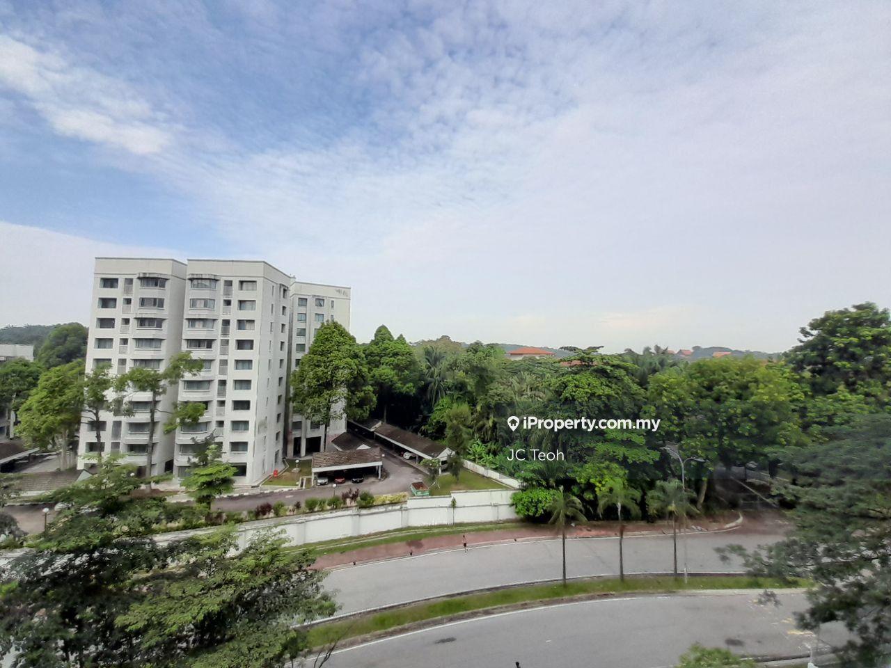 Nicely renovated unit for sales in Amaya Saujana