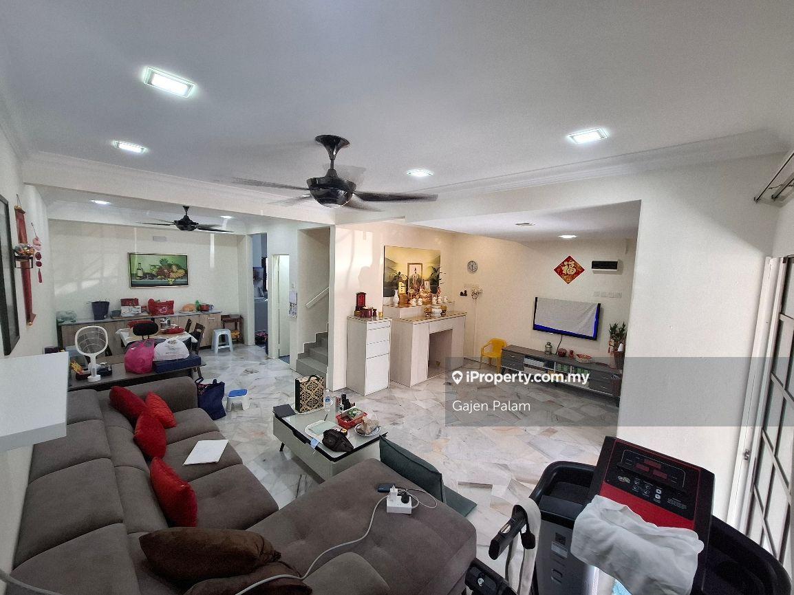 Double Storey Terrace House Klang Taman Saujana Jati, Taman Sri Klang