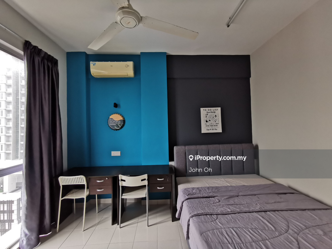 Subang Jaya ss15 Menara Rajawali Service Apartment furnish for Sale. 