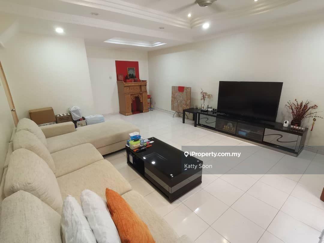 Taman Oakland Phase 3 near Lotus Columbia Mcd