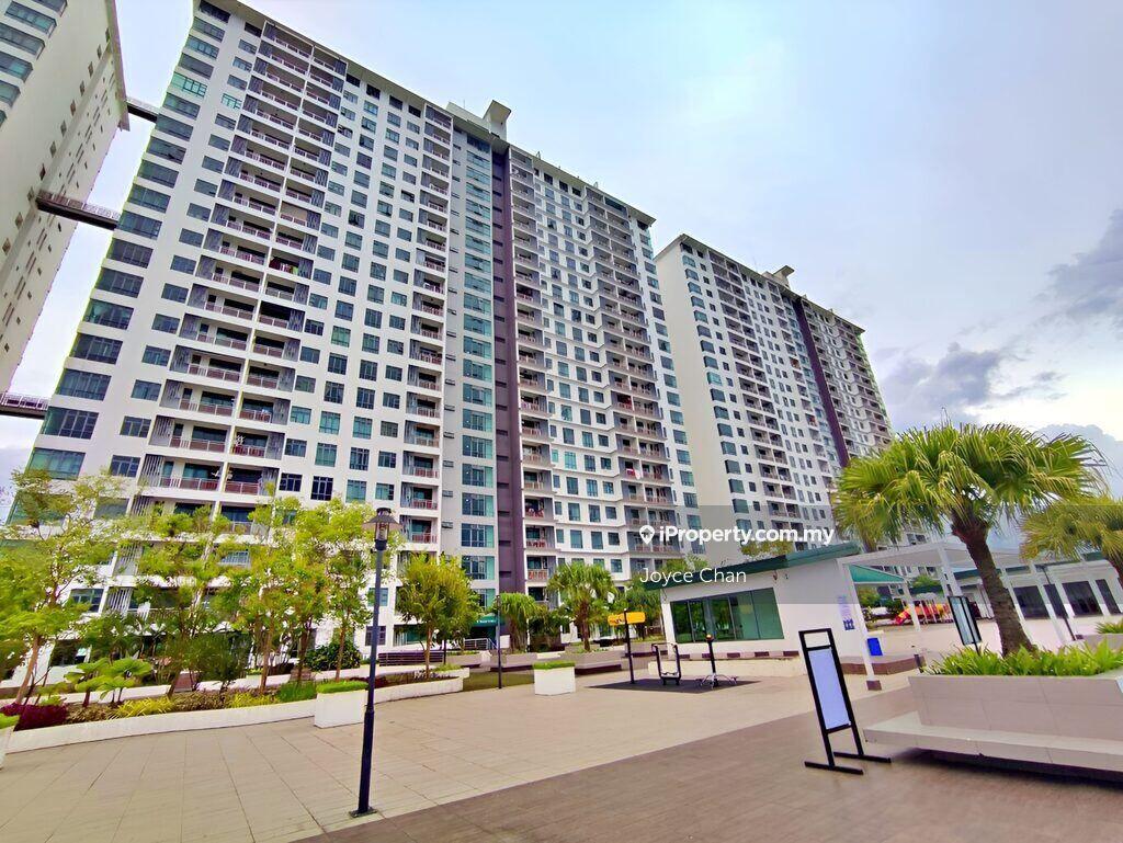 Freehold Service Apartment - Pangsapuri Kempas Indah, Johor Bahru