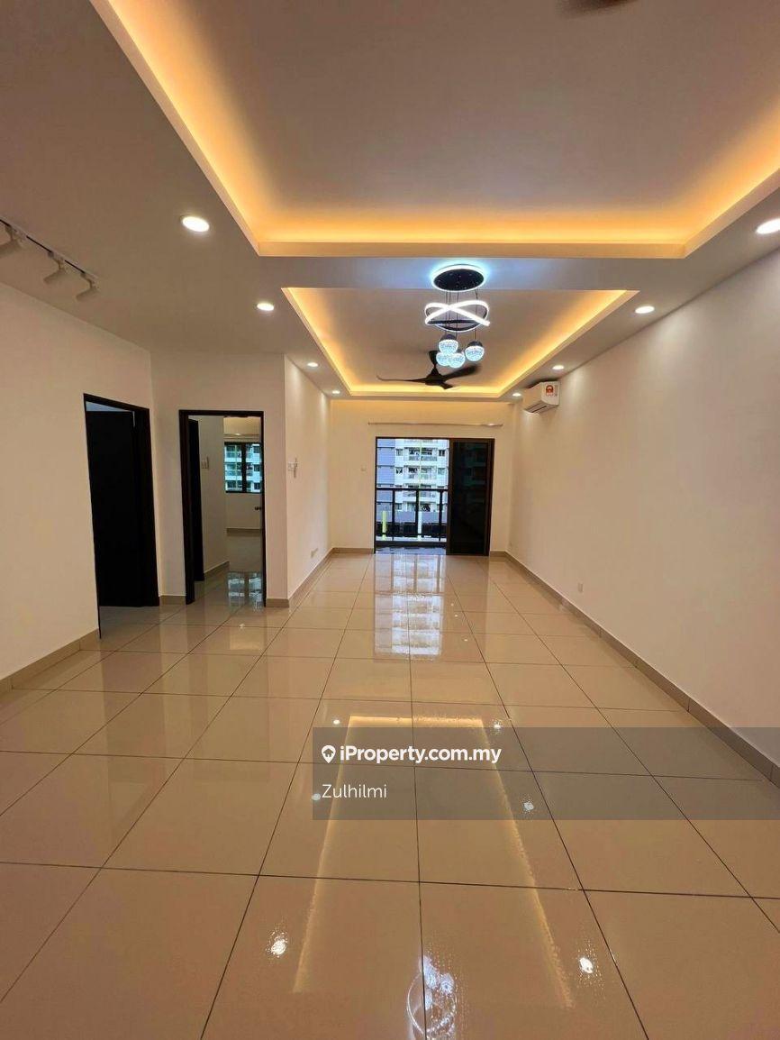 Freehold Renovated Residensi Zamrud Kajang for Sale 2 Parking