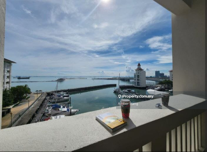Straits Quay (Seaview)