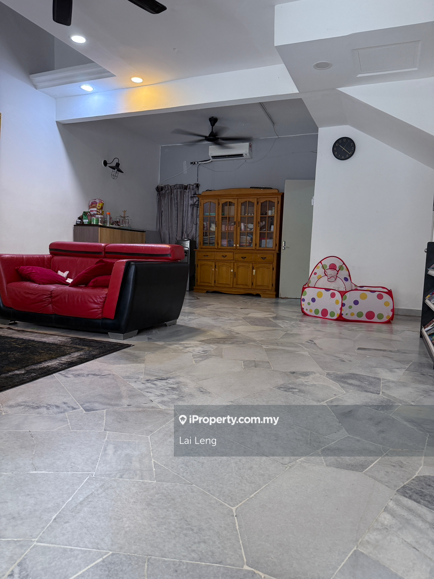 Usj 9 double storey link walking distance to business centre