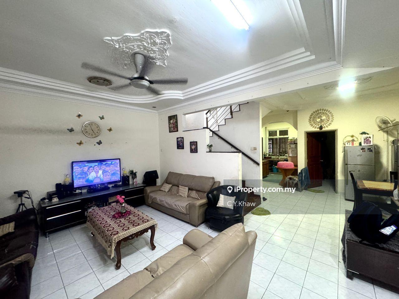 Good Listing in Bukit Indah 2 storey End Lot