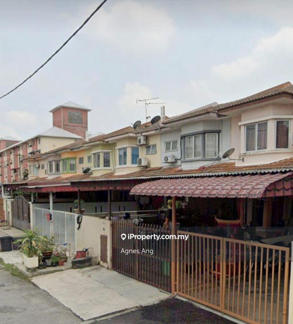 Bandar bukit tinggi 2 storey house