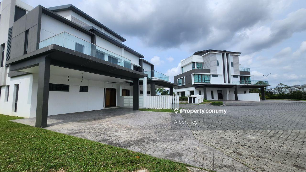 Sunway Lenang Heights 3 Storey Semi-Detached House For Sale