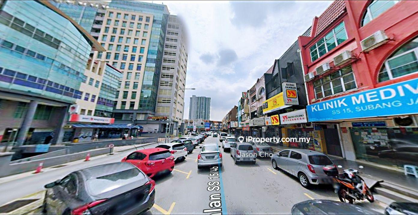 Exclusive 3 Storey Intermediate Shoplot at Ss15 Subang Jaya