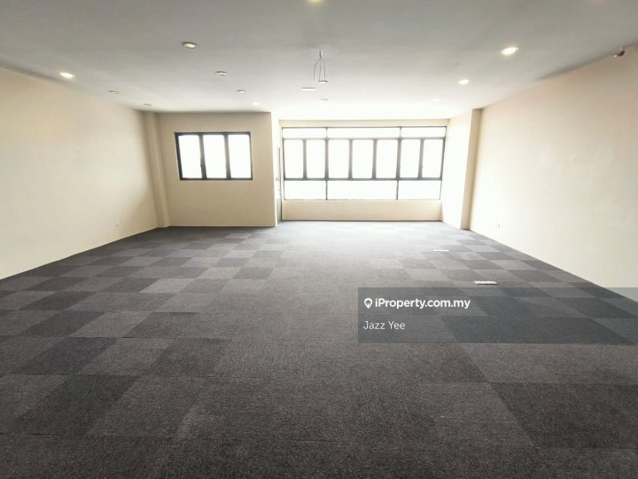 Limited! Stellar Office Suite @ Bandar Puteri Puchong for Rent