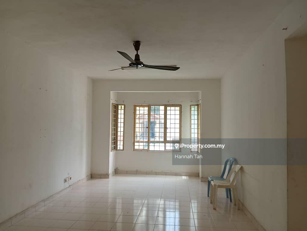 Unfurnished unit for rent