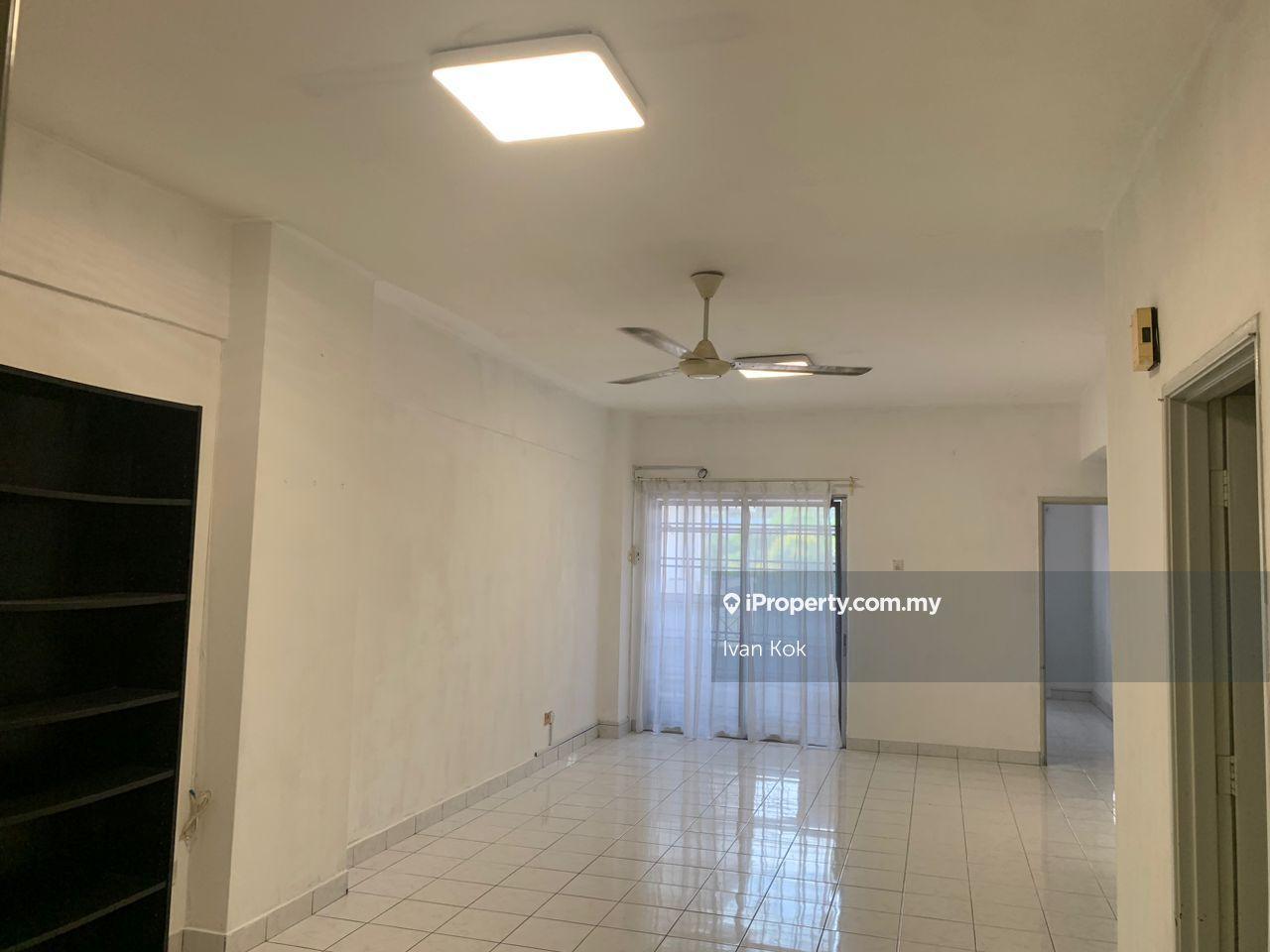 Well Maintained Unit