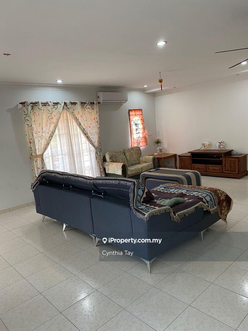 Double storey cluster property fully furnished with gated in S2