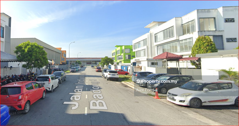 3 Storey Semi-D Factory For Rent