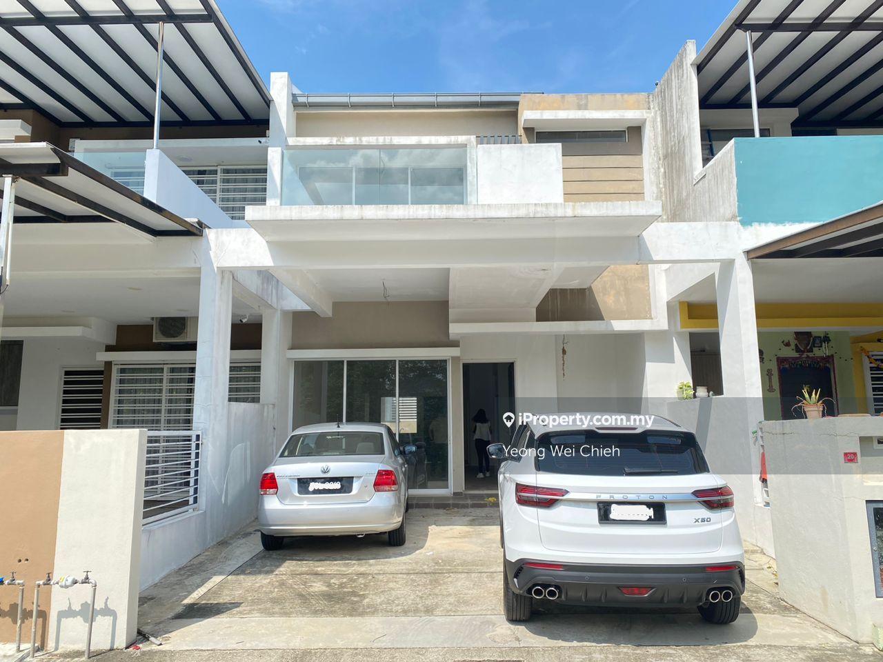 Below Bank Value Country Villas Resort Ayer Keroh Double Storey House