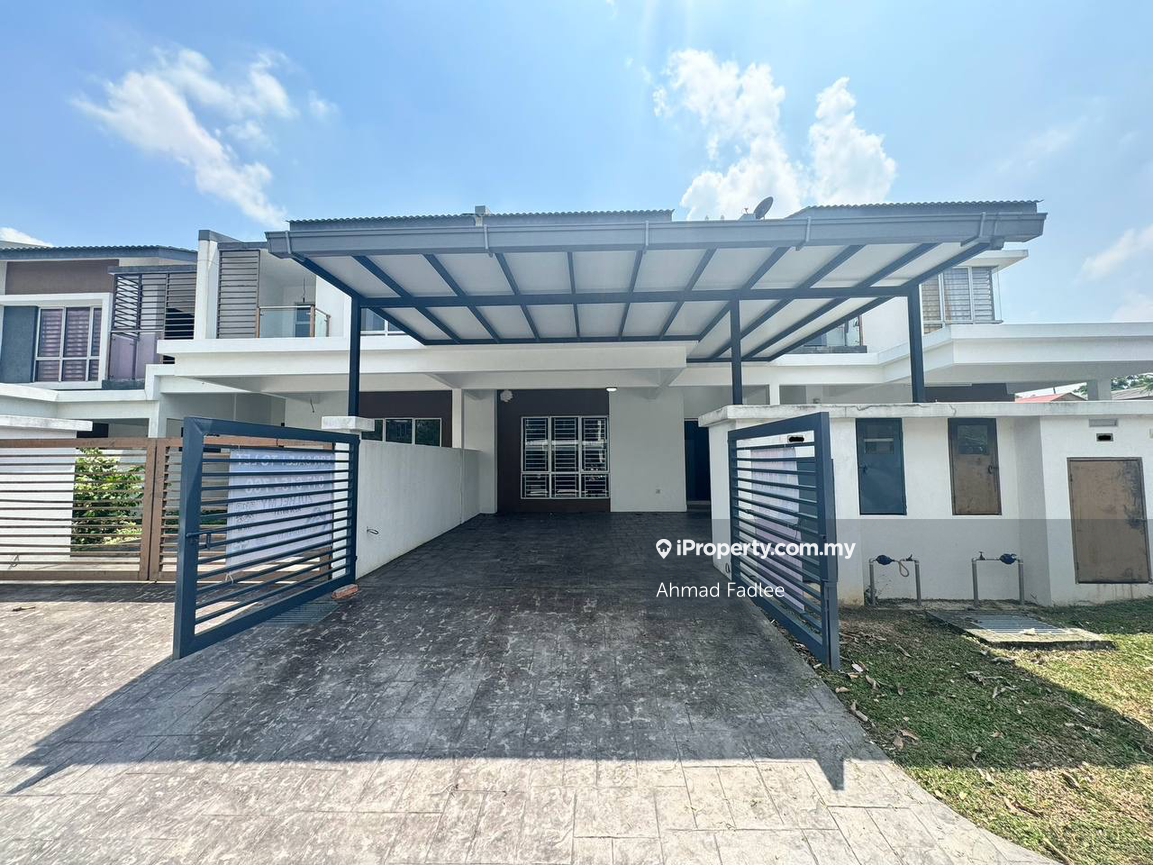 Facing South 2 Storey Terrace Taman Ruby, Dengkil