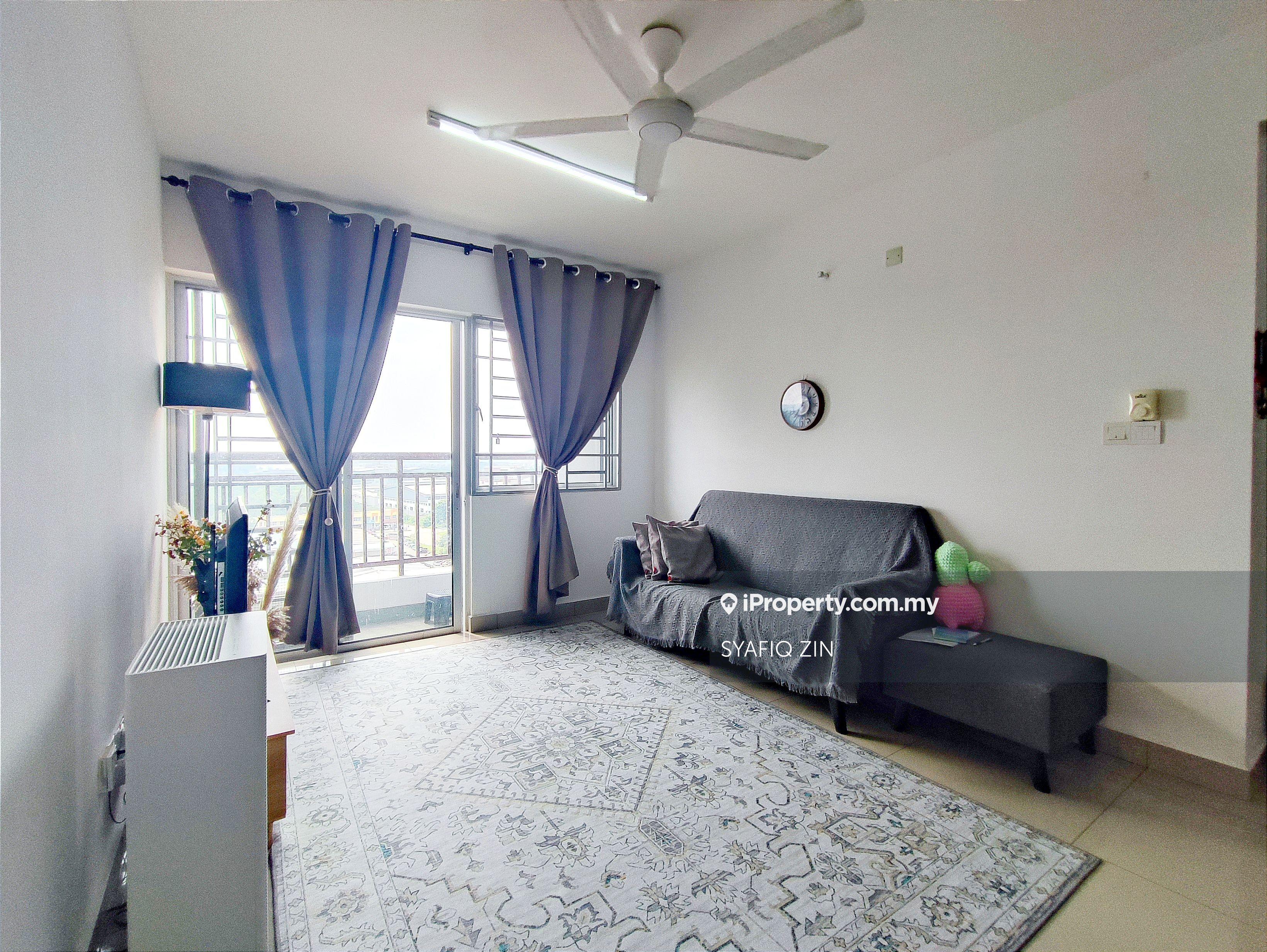 Sentrovue Apartment with kitchen cabinet, 100k below market value!