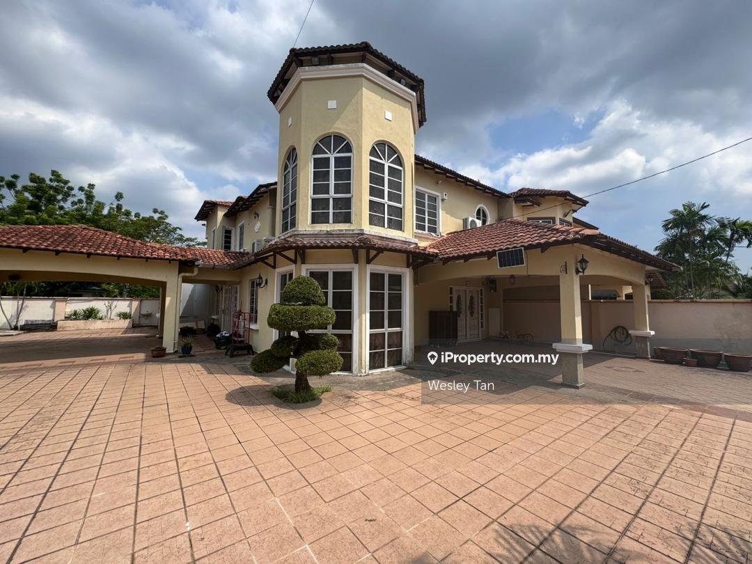 Taman Tasik Utama Double Storey Semi-D Corner Lot for Sale