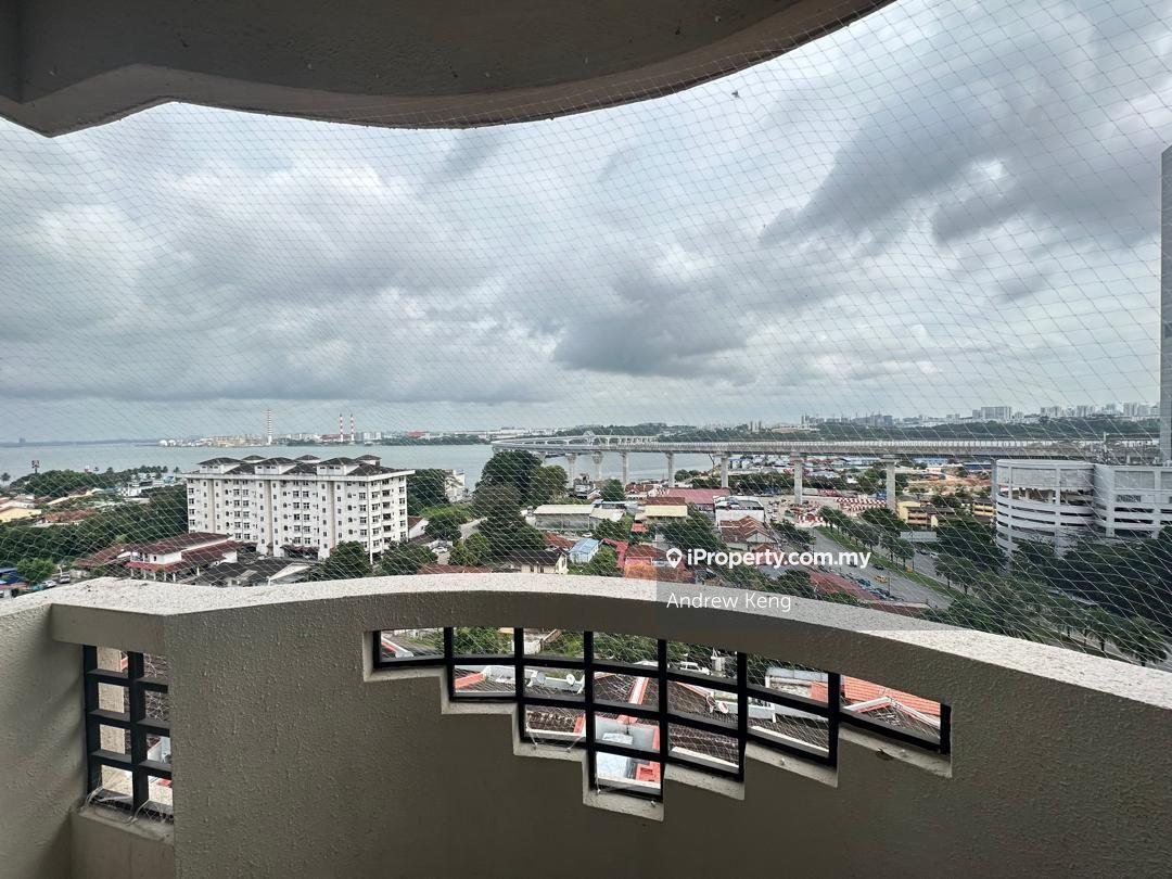 JB Town Area Freehold Condominium Putri Indah 4 Bed 3 Bath Sea View 