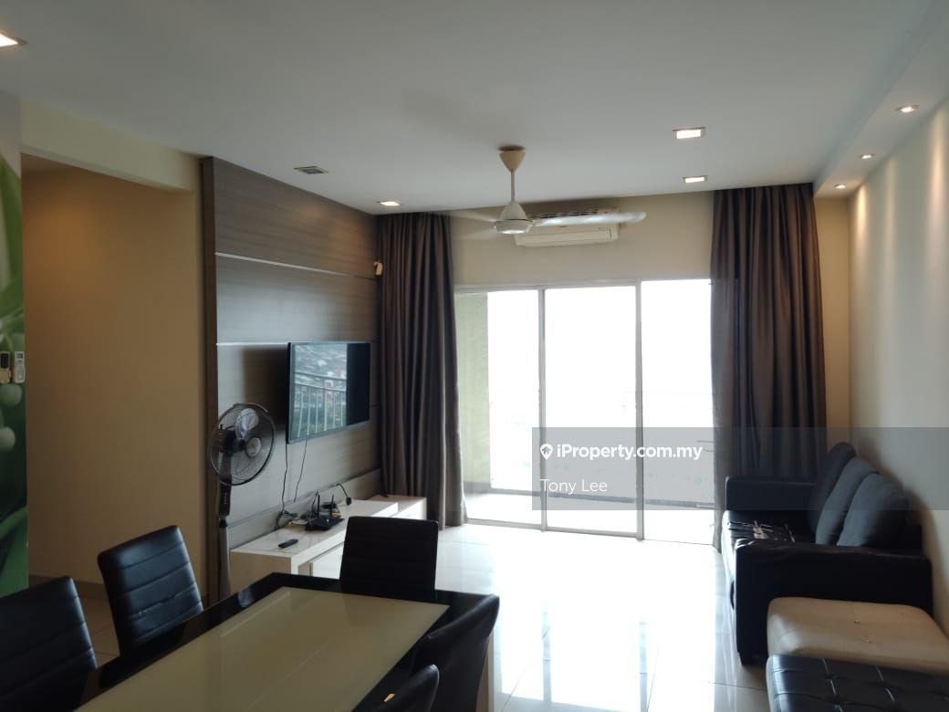 Endah Promenade Condo For Sale