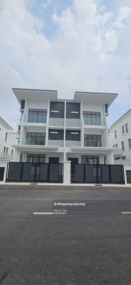 3sty Semi D Abadi Heights, Puchong 32x70