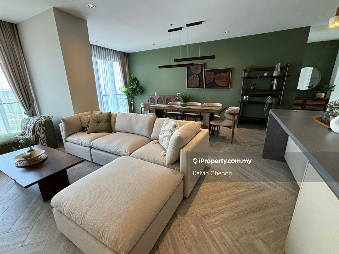 Modern Unit with Tropicana Golf Course View