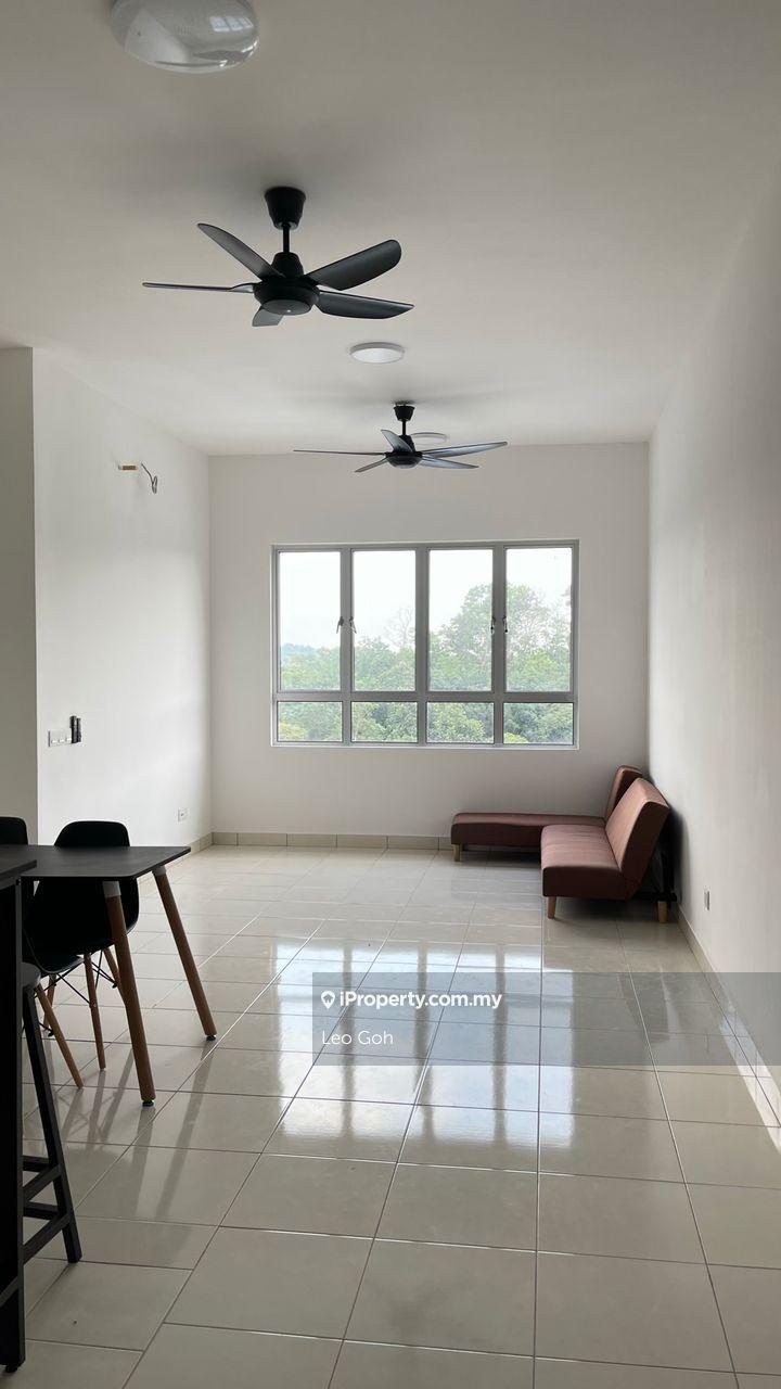 Safira 3bed 2bath partially furnished for rent