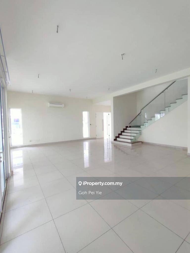 3 Storey Semi-D House for Sale