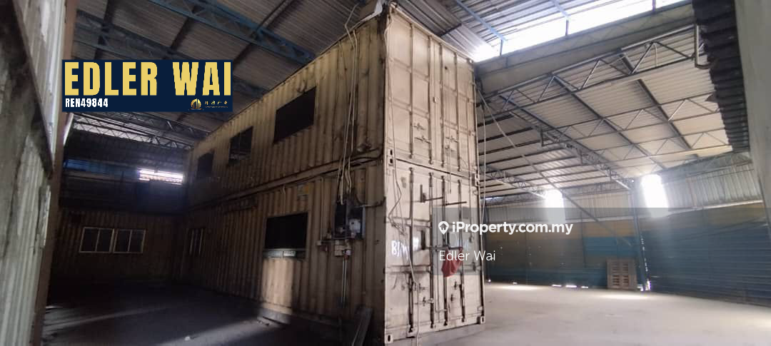 Warehouse Mak Mandin