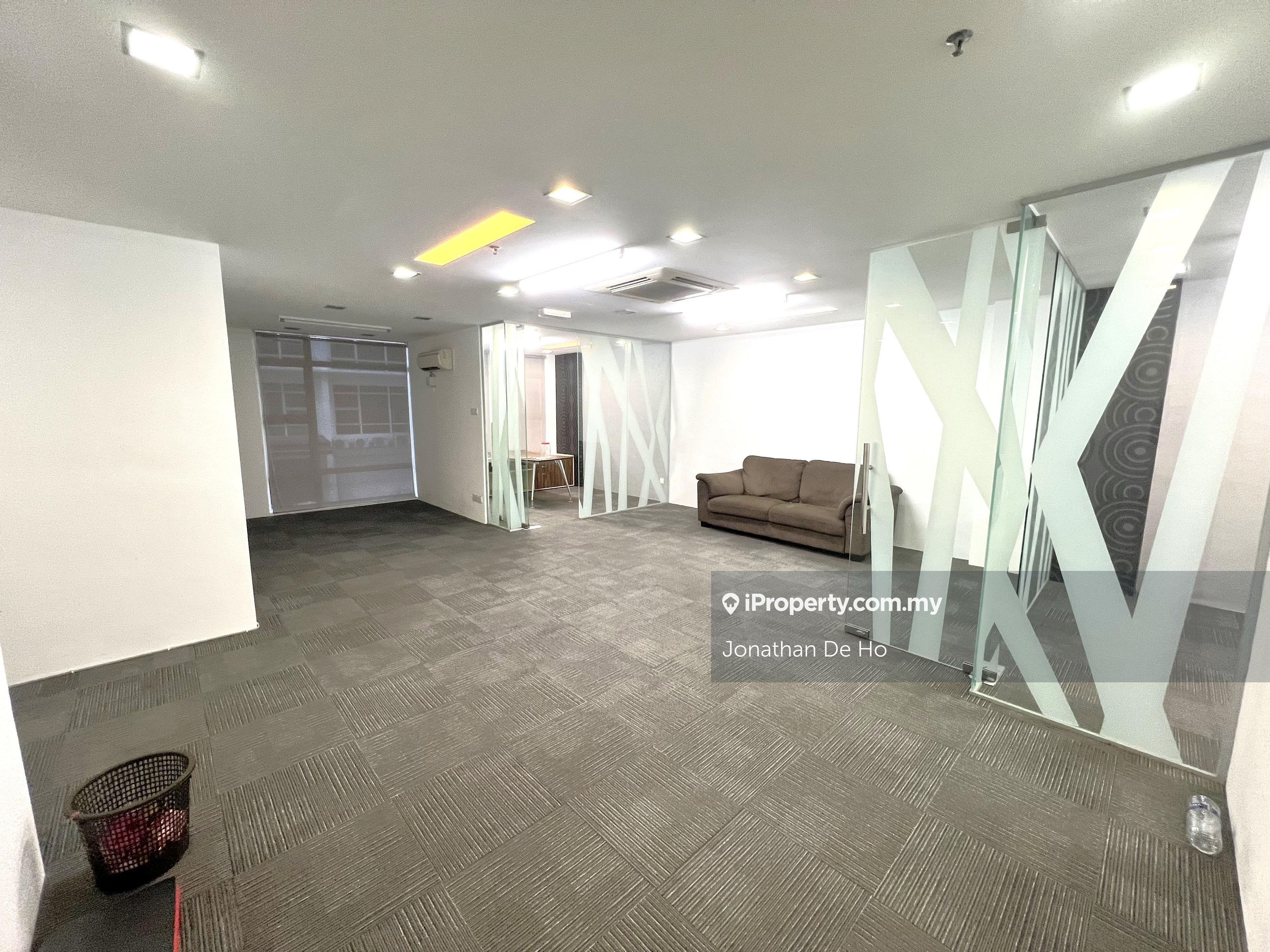 Nicely renovated 2 Glass door room office. 