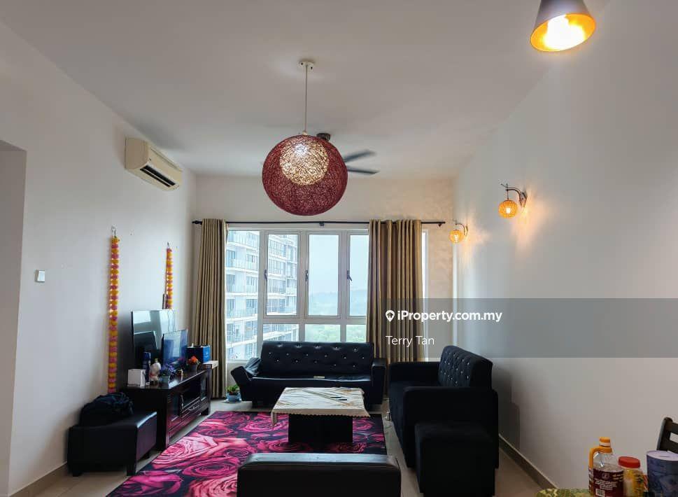 Tropez Residences @ Danga Bay / 2 Bedrooms / Unblock View