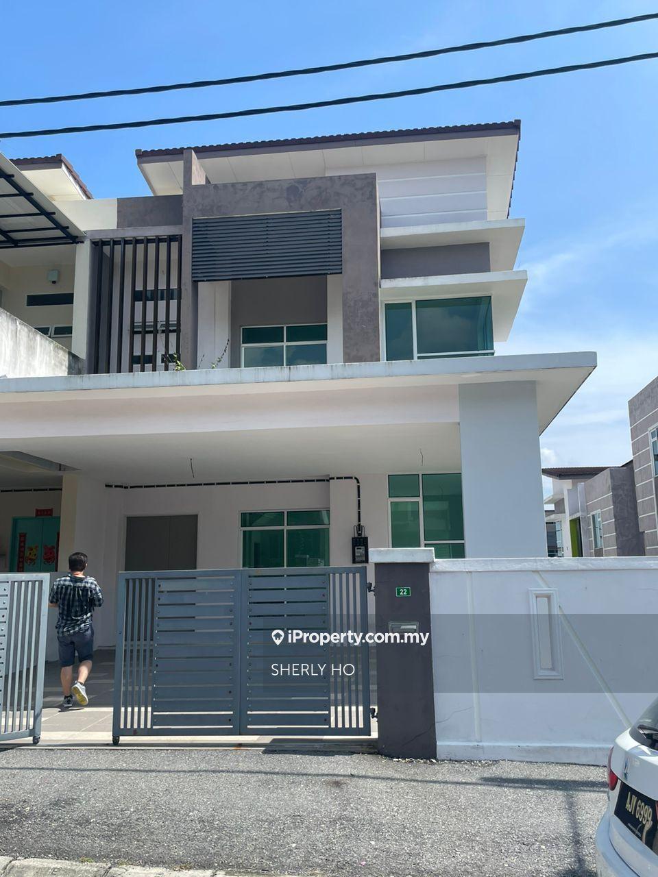 Double Storey Semi-D for Sale @ Lahat Mines