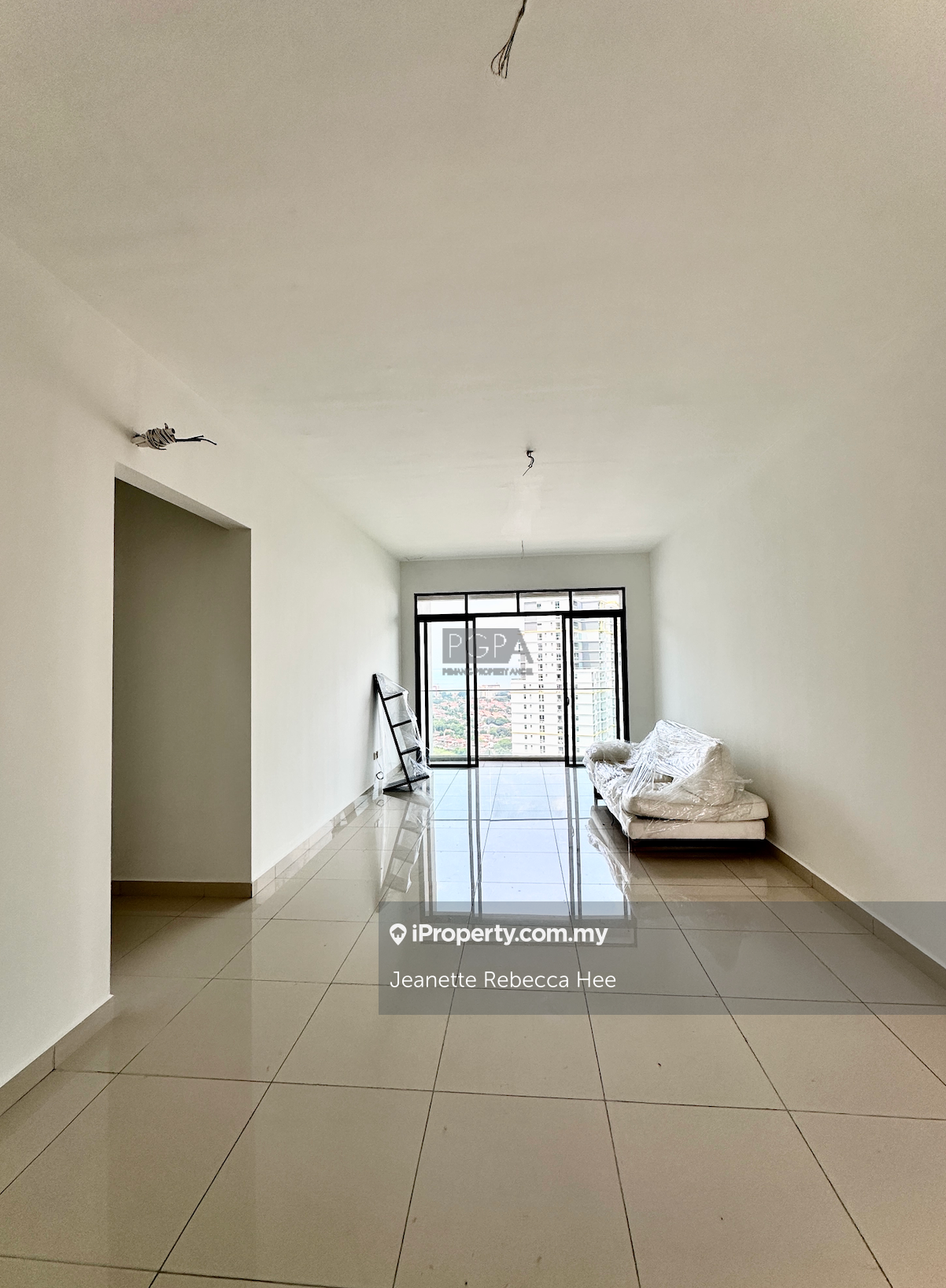 Brand New High Floor Unit For Sale in Mont Residence in Tanjung Tokong