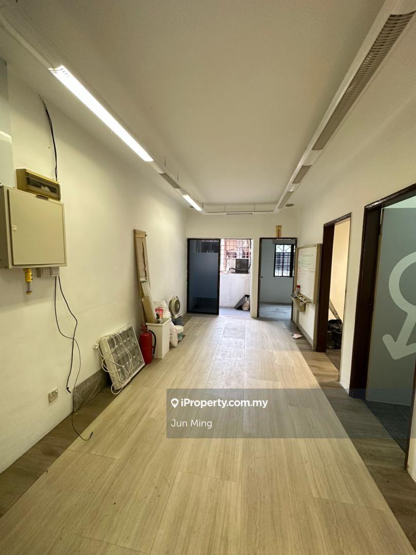 Lembah Maju Shop Apartment Unit for Sale 