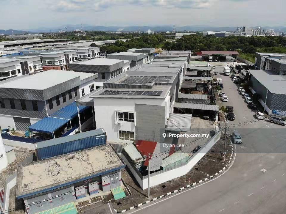 1.5 Sty Semi-Detached Factory @ Tmn Perindustrian Ringan Juru For Rent