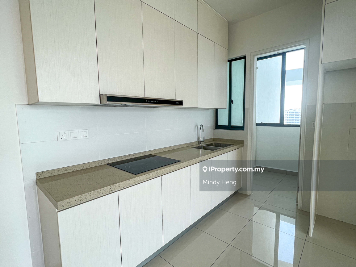 M Macrolink Medini condo / Dualkey unit/ Best for Investment/ High roi
