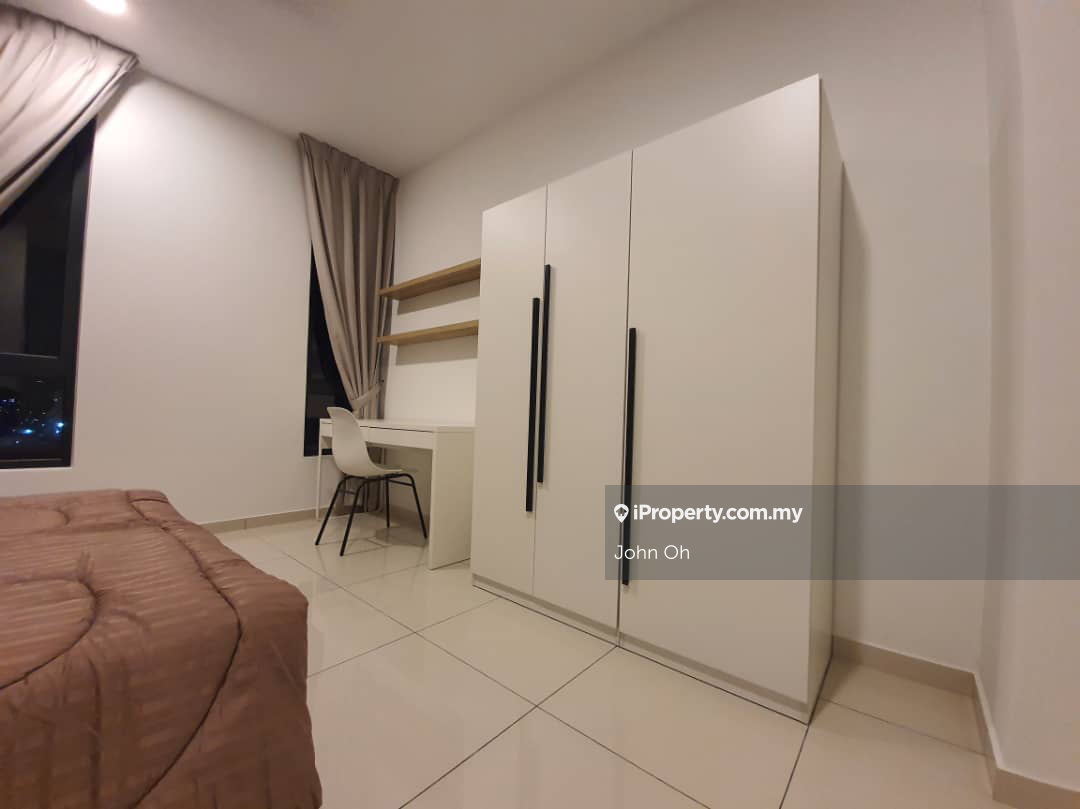 Usj 1 Kenwingston Skyloft service Residence  850 sqft furnish for Sale