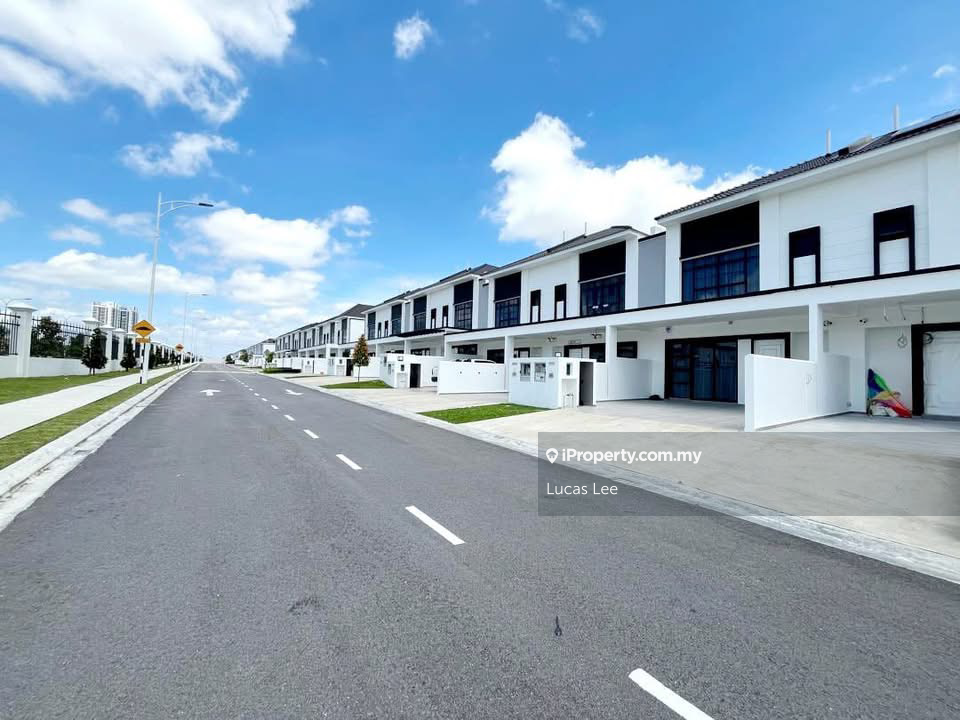 Eco Botanic Double Storey Terrace House For Sale