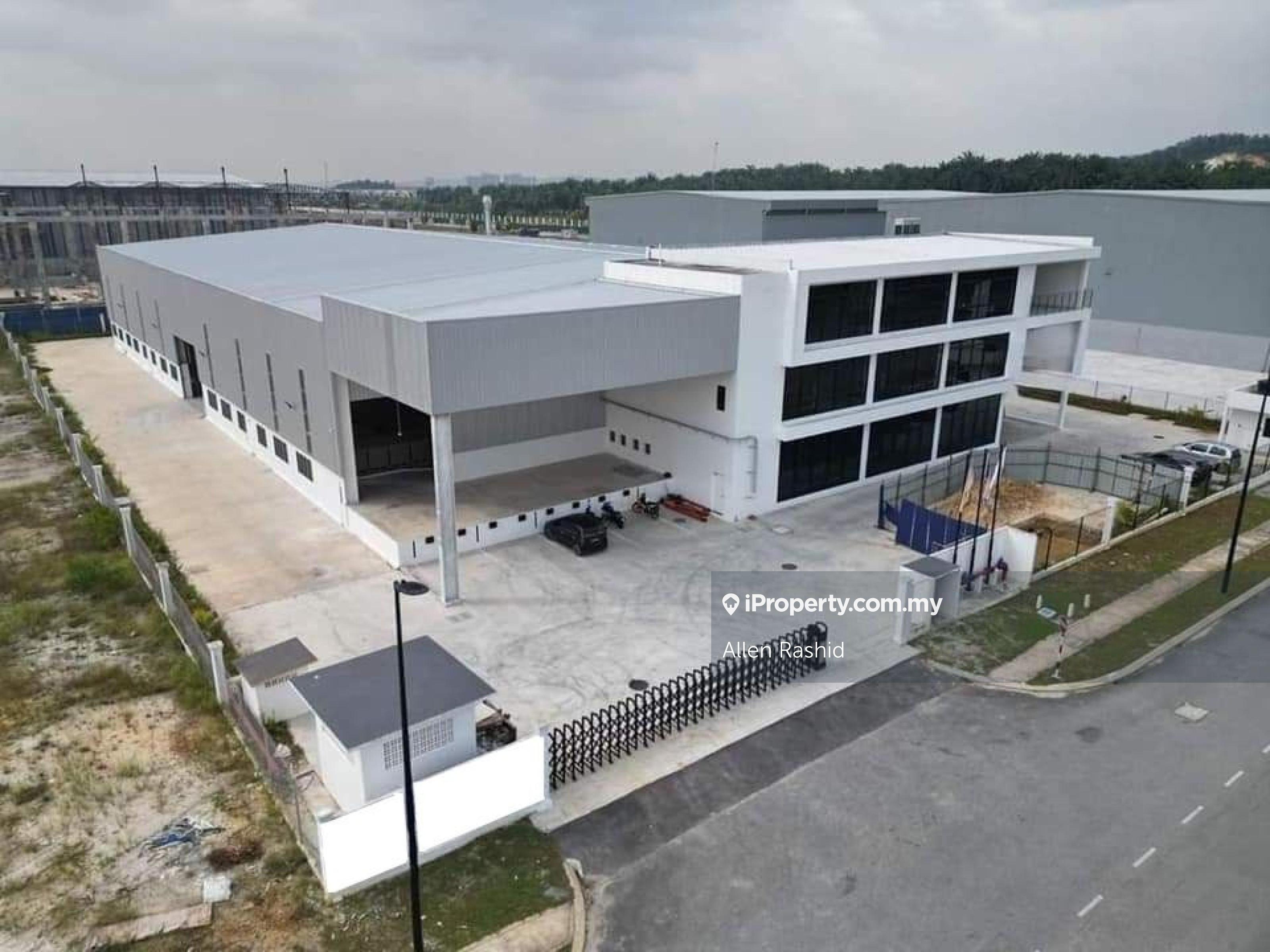 Spacious 2 Storey Semi D Factory West Gate Puncak Alam, Puncak Alam