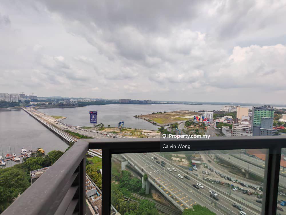 Seaview, Facing Singapore