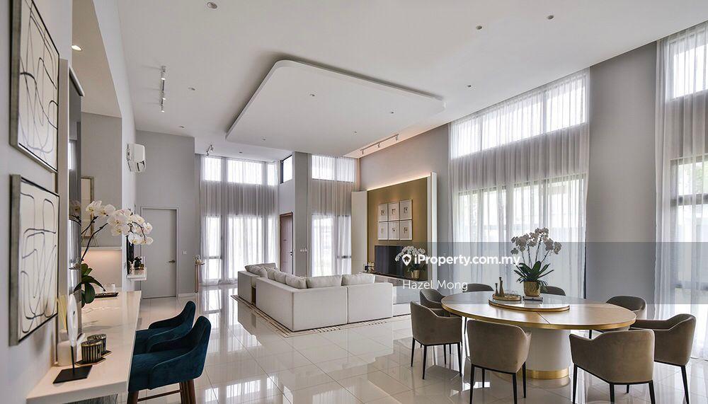 New launch terrace house at extremely good location 5min acces LDP