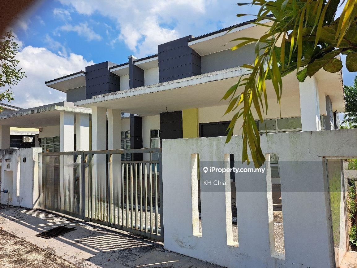 Kotasas Semi D 1-storey Leasehold 4 rooms 3 bathrooms