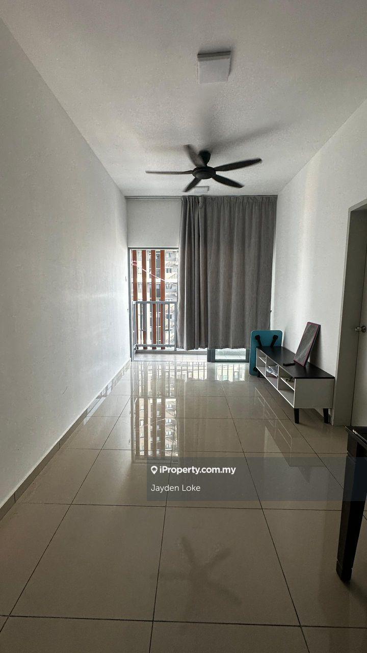 Sky Awani 3, 3 Bedrooms 2 Bathrooms partially furnished for rent