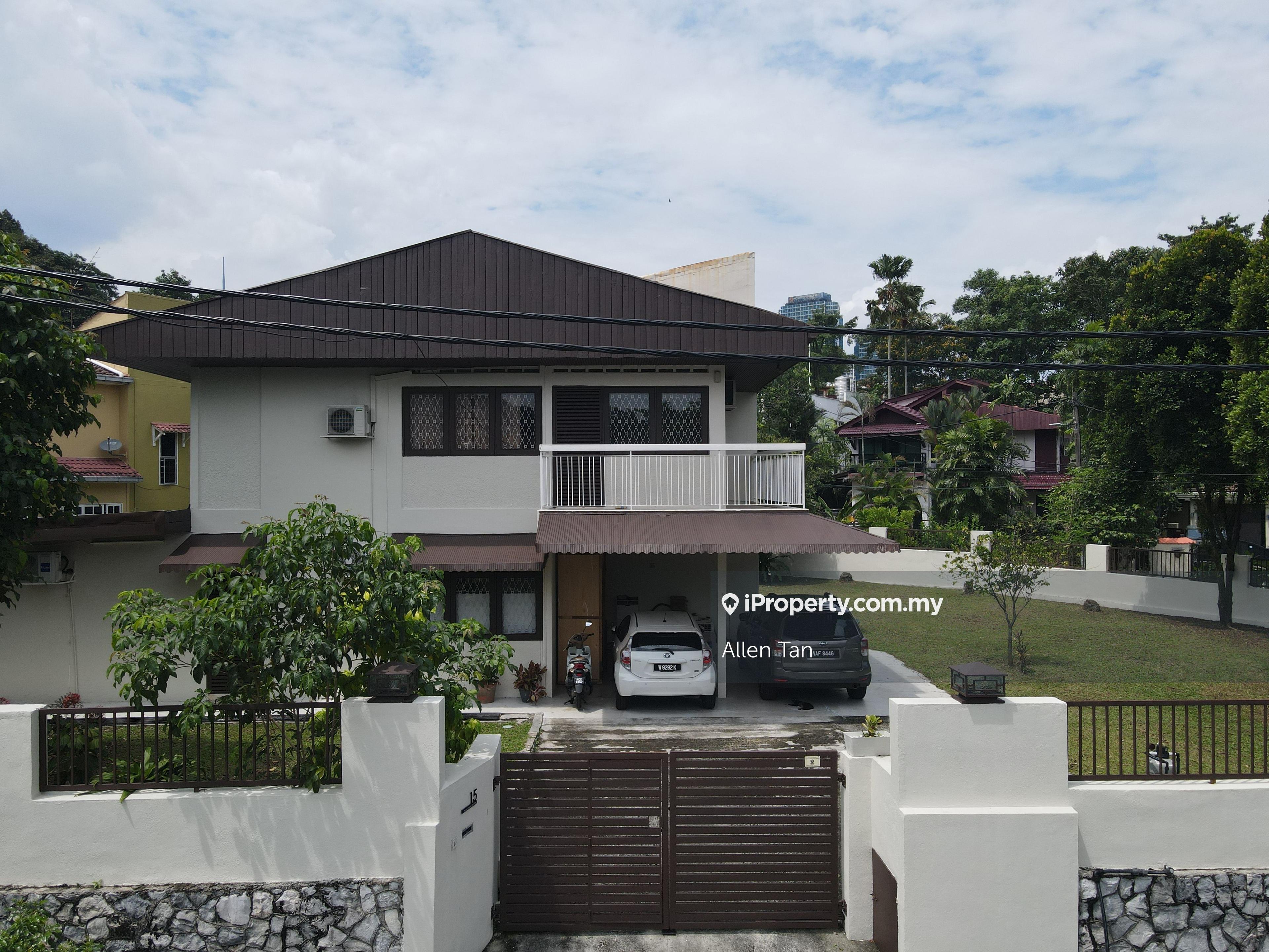 Super Cheap 2 storey Bungalow for Sale in Taman Bangsar 